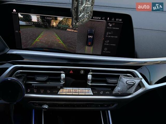 Черный БМВ X7, объемом двигателя 2.99 л и пробегом 117 тыс. км за 75950 $, фото 110 на Automoto.ua