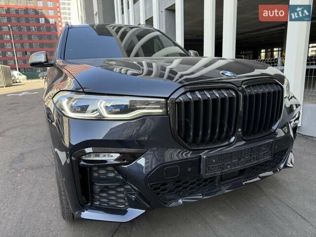 Черный БМВ X7, объемом двигателя 4.39 л и пробегом 182 тыс. км за 71000 $, фото 16 на Automoto.ua