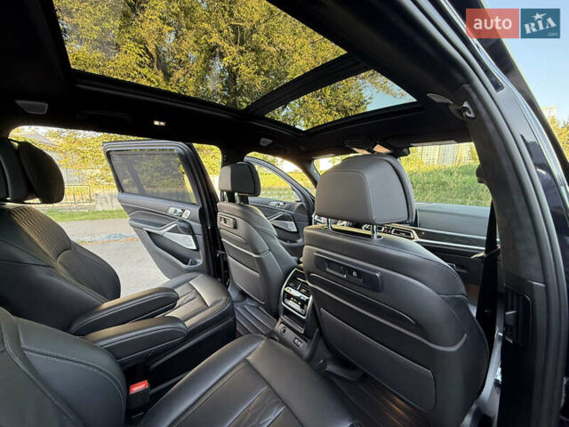 Черный БМВ X7, объемом двигателя 4.39 л и пробегом 29 тыс. км за 81500 $, фото 72 на Automoto.ua