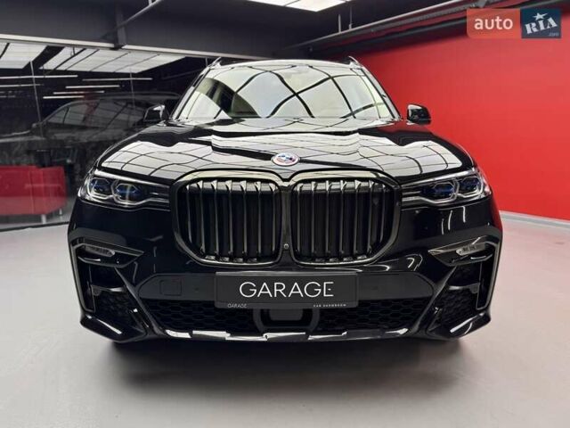 Черный БМВ X7, объемом двигателя 4.4 л и пробегом 88 тыс. км за 82900 $, фото 2 на Automoto.ua