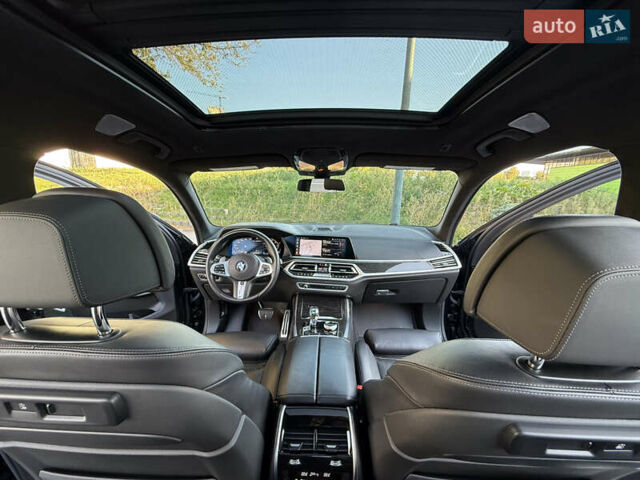 Черный БМВ X7, объемом двигателя 4.39 л и пробегом 29 тыс. км за 81500 $, фото 78 на Automoto.ua