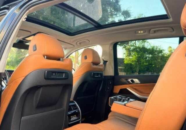 Черный БМВ X7, объемом двигателя 3 л и пробегом 67 тыс. км за 23500 $, фото 13 на Automoto.ua