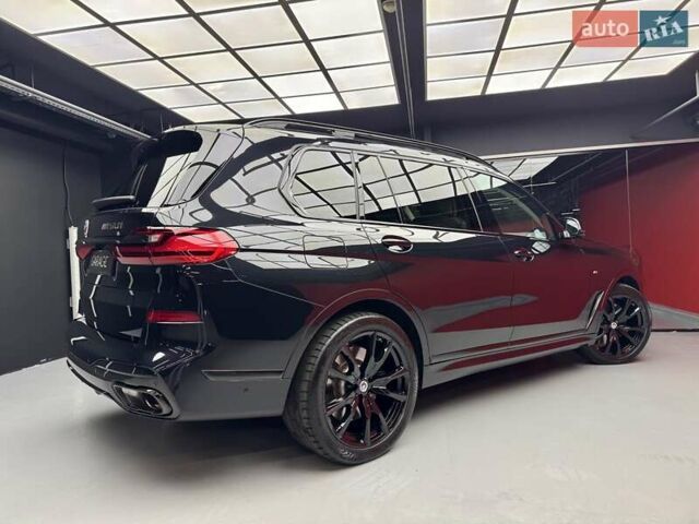 Черный БМВ X7, объемом двигателя 4.4 л и пробегом 88 тыс. км за 82900 $, фото 14 на Automoto.ua