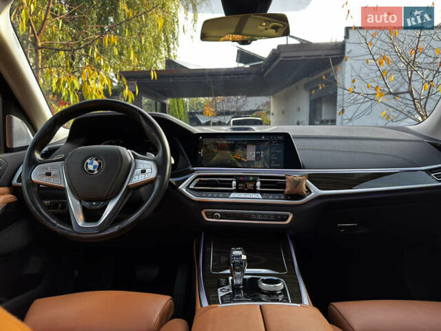 Черный БМВ X7, объемом двигателя 3 л и пробегом 106 тыс. км за 64000 $, фото 5 на Automoto.ua