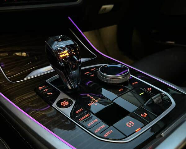 Черный БМВ X7, объемом двигателя 3 л и пробегом 74 тыс. км за 67000 $, фото 12 на Automoto.ua