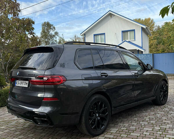 Черный БМВ X7, объемом двигателя 3 л и пробегом 120 тыс. км за 63500 $, фото 3 на Automoto.ua