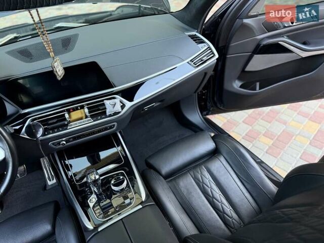 Черный БМВ X7, объемом двигателя 2.99 л и пробегом 117 тыс. км за 75950 $, фото 73 на Automoto.ua