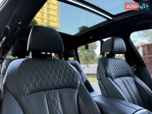 Черный БМВ X7, объемом двигателя 2.99 л и пробегом 117 тыс. км за 75950 $, фото 95 на Automoto.ua