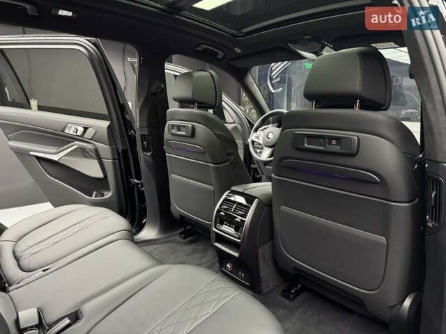 Черный БМВ X7, объемом двигателя 4.4 л и пробегом 33 тыс. км за 91900 $, фото 46 на Automoto.ua