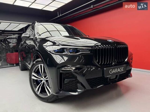 Черный БМВ X7, объемом двигателя 4.4 л и пробегом 33 тыс. км за 91900 $, фото 7 на Automoto.ua