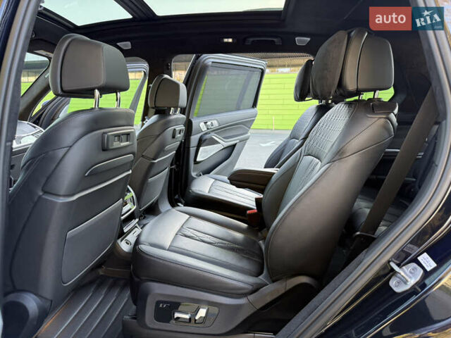 Черный БМВ X7, объемом двигателя 4.39 л и пробегом 29 тыс. км за 81500 $, фото 55 на Automoto.ua