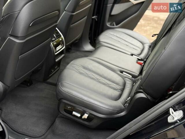 Черный БМВ X7, объемом двигателя 2.99 л и пробегом 118 тыс. км за 73800 $, фото 43 на Automoto.ua