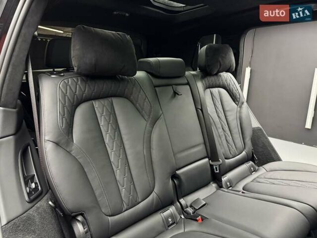 Черный БМВ X7, объемом двигателя 4.4 л и пробегом 33 тыс. км за 91900 $, фото 44 на Automoto.ua