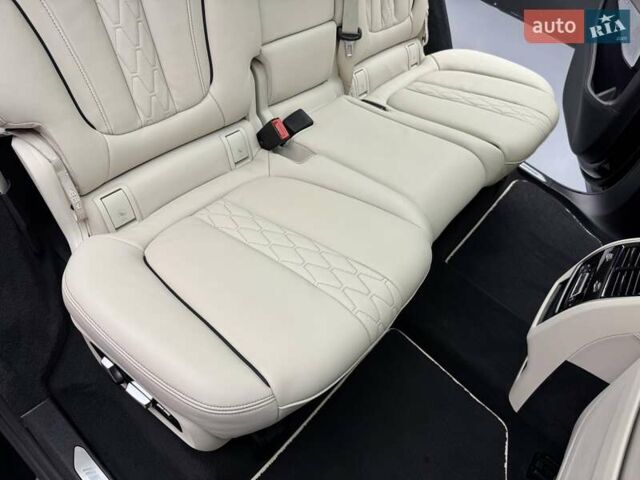 Черный БМВ X7, объемом двигателя 4.4 л и пробегом 88 тыс. км за 82900 $, фото 48 на Automoto.ua