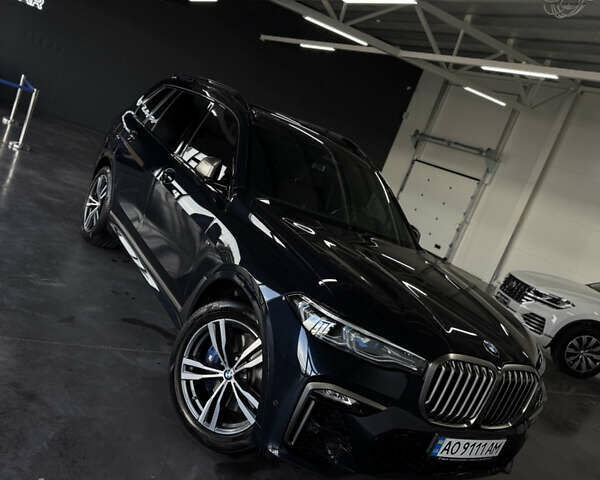Черный БМВ X7, объемом двигателя 2.99 л и пробегом 20 тыс. км за 94500 $, фото 3 на Automoto.ua