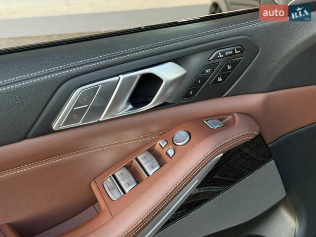 Черный БМВ X7, объемом двигателя 2.99 л и пробегом 87 тыс. км за 88500 $, фото 30 на Automoto.ua