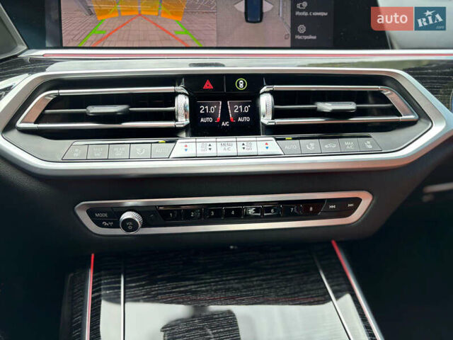 Черный БМВ X7, объемом двигателя 2.99 л и пробегом 102 тыс. км за 82800 $, фото 42 на Automoto.ua