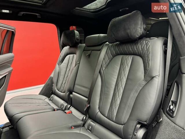 Черный БМВ X7, объемом двигателя 4.4 л и пробегом 33 тыс. км за 91900 $, фото 37 на Automoto.ua