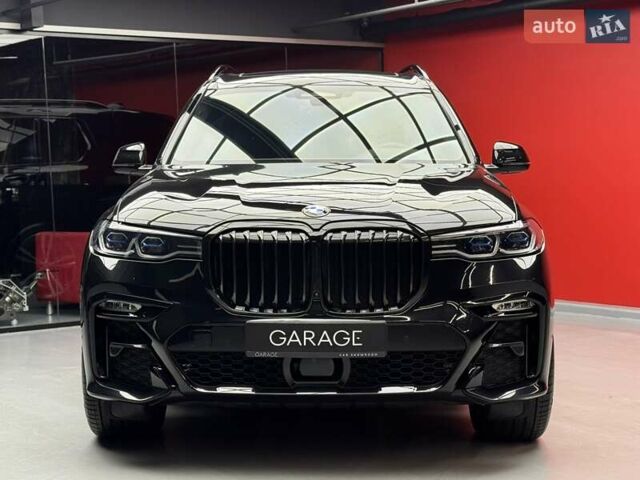 Черный БМВ X7, объемом двигателя 4.4 л и пробегом 33 тыс. км за 91900 $, фото 1 на Automoto.ua