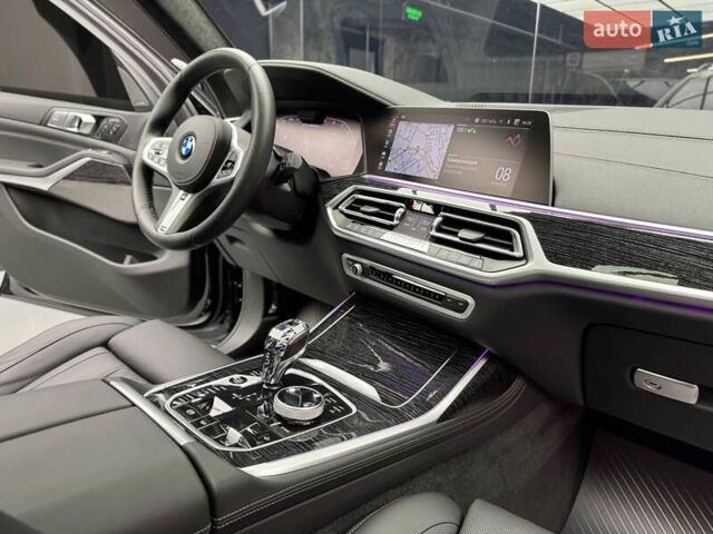 Черный БМВ X7, объемом двигателя 4.4 л и пробегом 33 тыс. км за 91900 $, фото 57 на Automoto.ua