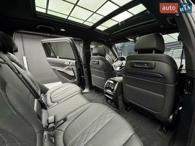 Черный БМВ X7, объемом двигателя 4.4 л и пробегом 33 тыс. км за 91900 $, фото 47 на Automoto.ua