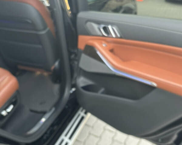 Чорний БМВ X7, об'ємом двигуна 3 л та пробігом 47 тис. км за 90000 $, фото 4 на Automoto.ua