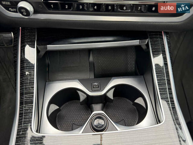 Чорний БМВ X7, об'ємом двигуна 2.99 л та пробігом 89 тис. км за 92000 $, фото 19 на Automoto.ua