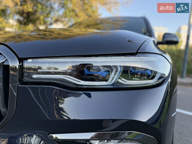 Черный БМВ X7, объемом двигателя 4.39 л и пробегом 29 тыс. км за 81500 $, фото 45 на Automoto.ua