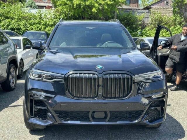 Черный БМВ X7, объемом двигателя 3 л и пробегом 26 тыс. км за 23500 $, фото 1 на Automoto.ua