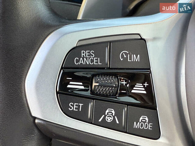 Черный БМВ X7, объемом двигателя 4.39 л и пробегом 29 тыс. км за 81500 $, фото 85 на Automoto.ua