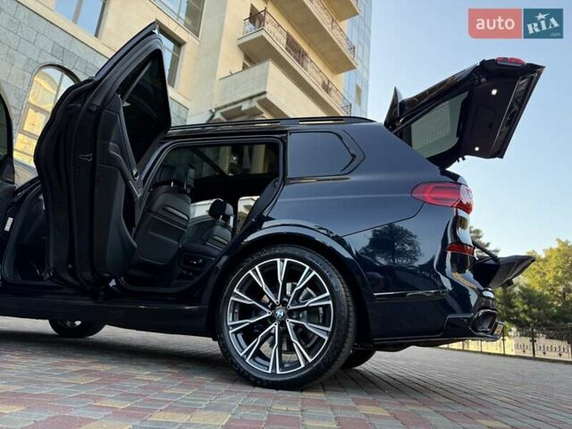 Черный БМВ X7, объемом двигателя 2.99 л и пробегом 117 тыс. км за 75950 $, фото 57 на Automoto.ua