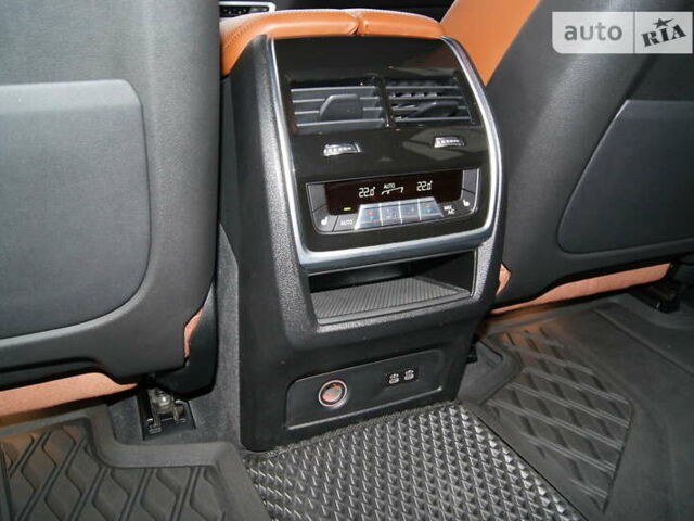 Черный БМВ X7, объемом двигателя 3 л и пробегом 76 тыс. км за 77500 $, фото 19 на Automoto.ua