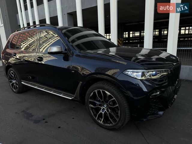 Черный БМВ X7, объемом двигателя 4.39 л и пробегом 182 тыс. км за 71000 $, фото 3 на Automoto.ua