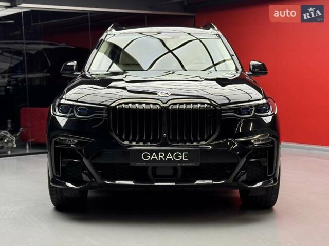 Черный БМВ X7, объемом двигателя 4.4 л и пробегом 88 тыс. км за 82900 $, фото 1 на Automoto.ua
