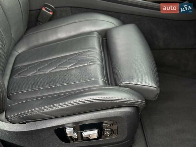 Черный БМВ X7, объемом двигателя 2.99 л и пробегом 118 тыс. км за 73800 $, фото 55 на Automoto.ua