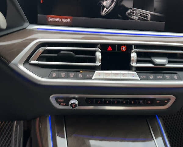 Чорний БМВ X7, об'ємом двигуна 3 л та пробігом 47 тис. км за 90000 $, фото 17 на Automoto.ua