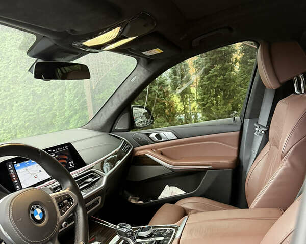 Черный БМВ X7, объемом двигателя 2.99 л и пробегом 60 тыс. км за 94500 $, фото 5 на Automoto.ua