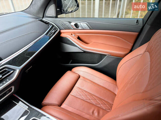 Черный БМВ X7, объемом двигателя 2.99 л и пробегом 102 тыс. км за 82800 $, фото 43 на Automoto.ua