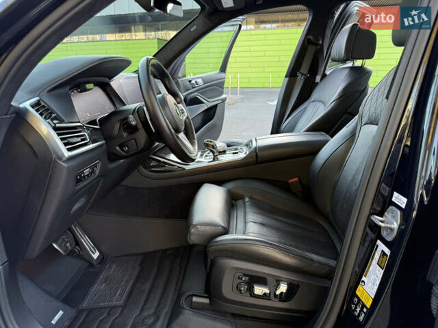 Черный БМВ X7, объемом двигателя 4.39 л и пробегом 29 тыс. км за 81500 $, фото 38 на Automoto.ua