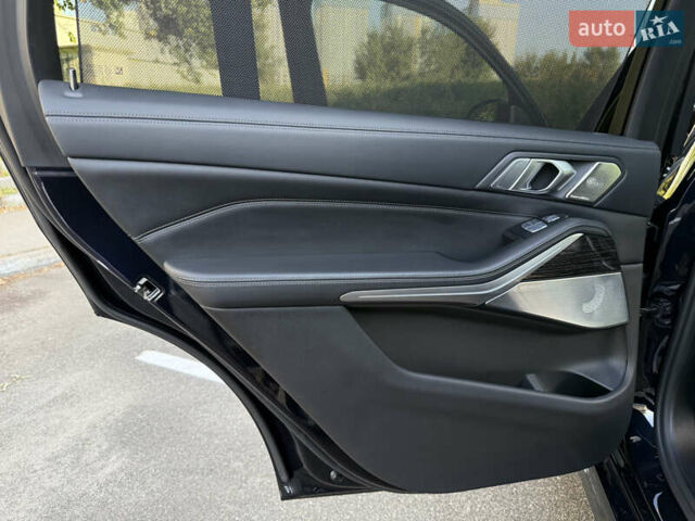 Черный БМВ X7, объемом двигателя 4.39 л и пробегом 29 тыс. км за 81500 $, фото 46 на Automoto.ua