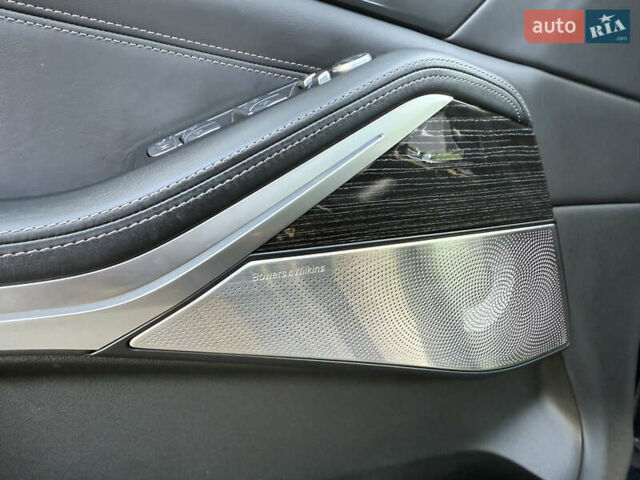 Черный БМВ X7, объемом двигателя 4.39 л и пробегом 29 тыс. км за 81500 $, фото 37 на Automoto.ua