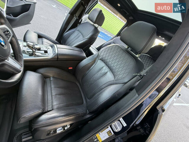 Черный БМВ X7, объемом двигателя 4.39 л и пробегом 29 тыс. км за 81500 $, фото 40 на Automoto.ua