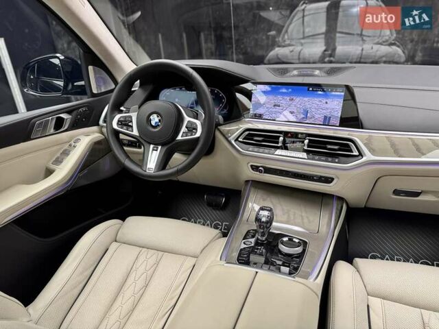 Черный БМВ X7, объемом двигателя 4.4 л и пробегом 88 тыс. км за 82900 $, фото 37 на Automoto.ua