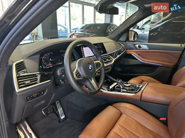 Черный БМВ X7, объемом двигателя 2.99 л и пробегом 37 тыс. км за 87000 $, фото 24 на Automoto.ua