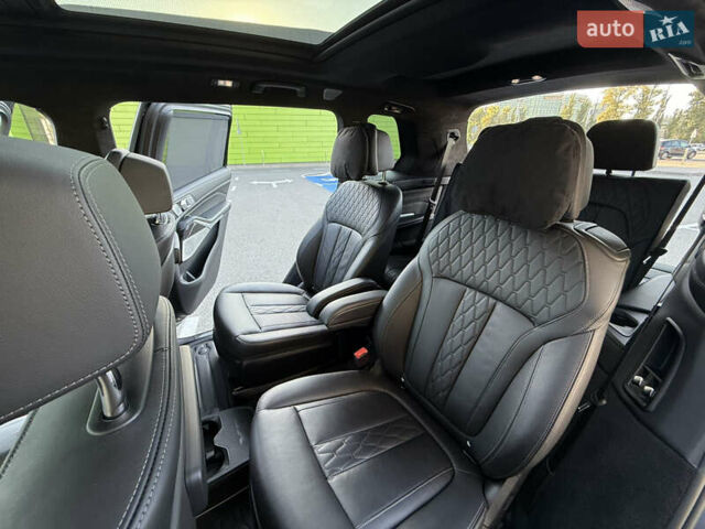 Черный БМВ X7, объемом двигателя 4.39 л и пробегом 29 тыс. км за 81500 $, фото 59 на Automoto.ua
