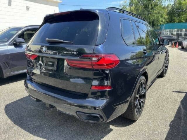 Черный БМВ X7, объемом двигателя 3 л и пробегом 26 тыс. км за 23500 $, фото 5 на Automoto.ua