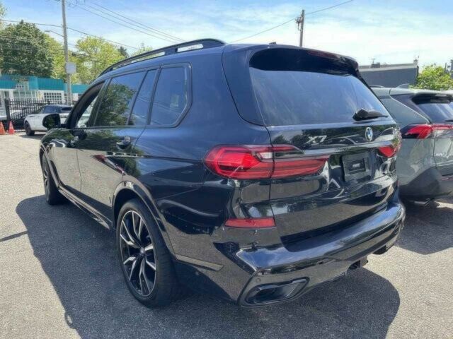 Черный БМВ X7, объемом двигателя 3 л и пробегом 26 тыс. км за 23500 $, фото 3 на Automoto.ua