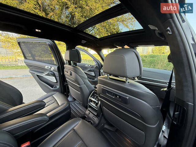 Черный БМВ X7, объемом двигателя 4.39 л и пробегом 29 тыс. км за 81500 $, фото 64 на Automoto.ua