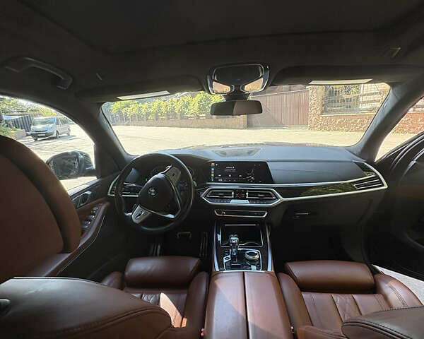 Черный БМВ X7, объемом двигателя 3 л и пробегом 120 тыс. км за 63500 $, фото 8 на Automoto.ua