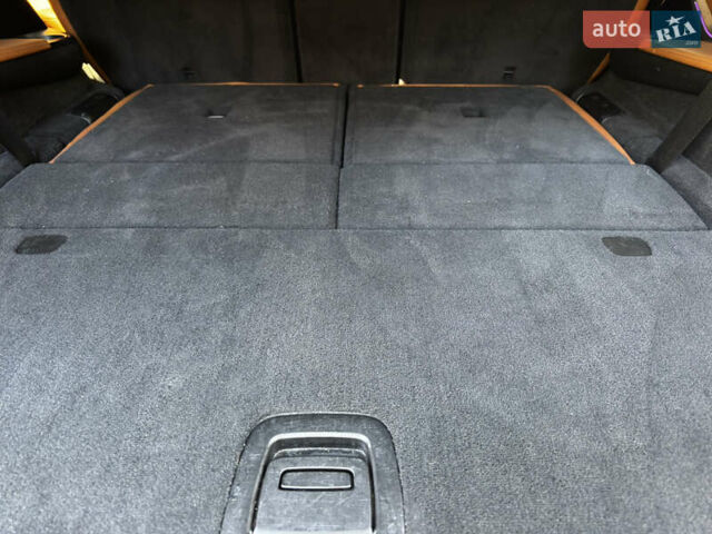 Черный БМВ X7, объемом двигателя 3 л и пробегом 106 тыс. км за 64000 $, фото 9 на Automoto.ua